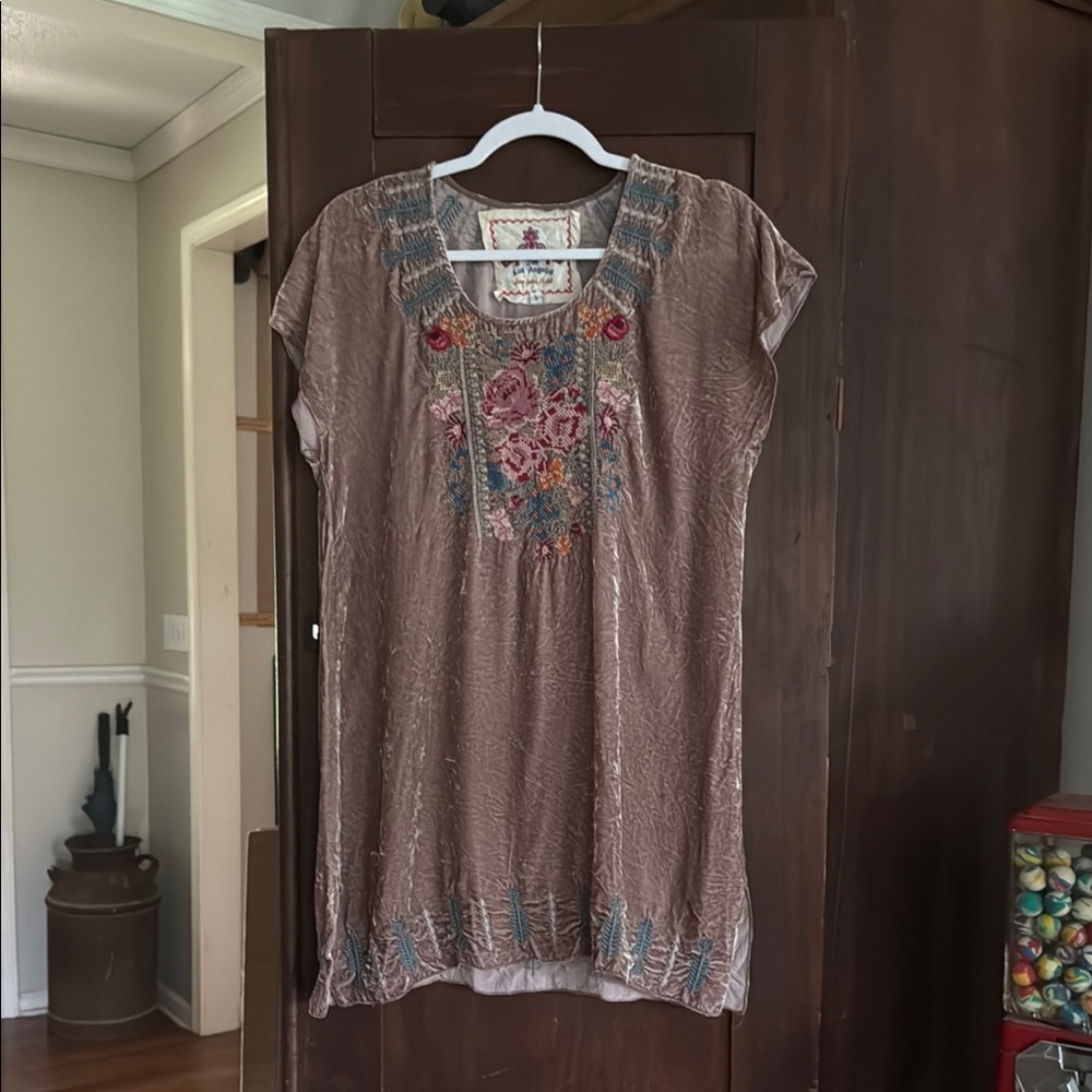 Johnny Was Velvet Embroidered Dress/Tunic Size Small